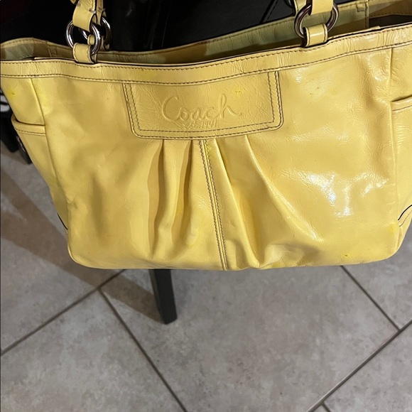 Coach Vintage East West Gallery Yellow Patent Leather Tote Bag. GUC. - Picture 15 of 15